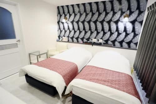 Standard Twin Room - Non-Smoking