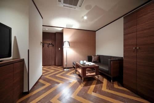 Deluxe Room Selected at Check-In