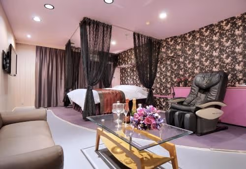 Queen Suite