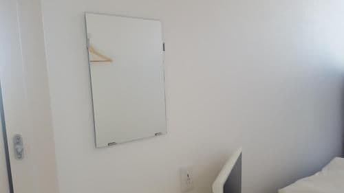 Single Room with Shared Shower and Toilet - Female Only