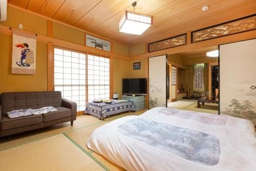 Family Room with Garden View