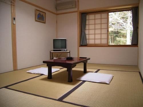 Japanese-Style Twin Room with Shared Bathroom