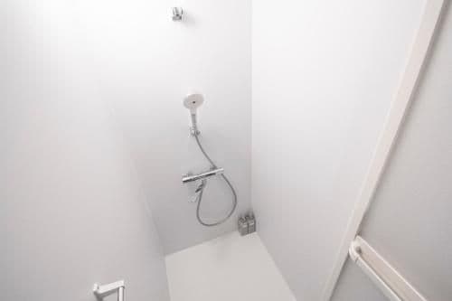 Family Room with Shower Room 1