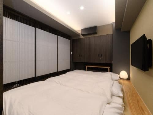 Connecting Japanese Apartment