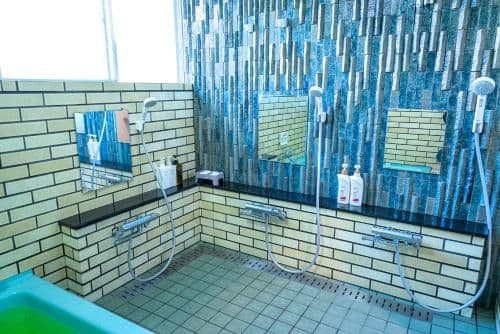 Economy Triple Room with Shared Bathroom