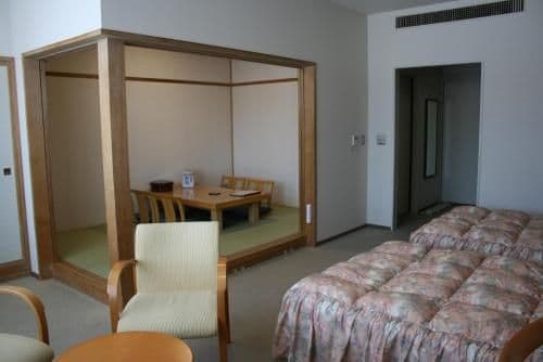 Family Room with Tatami Area - Non-Smoking