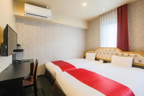 Moderate Twin Room - Non-Smoking - North Wing