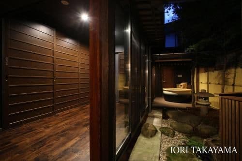 Japanese Style Townhouse - IORI TAKAYAMA