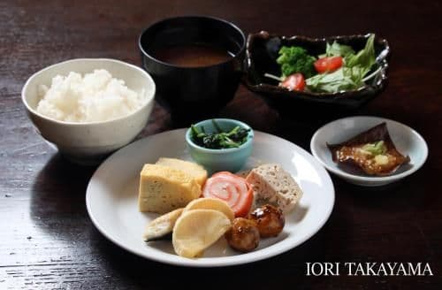 Japanese Style Townhouse - IORI TAKAYAMA