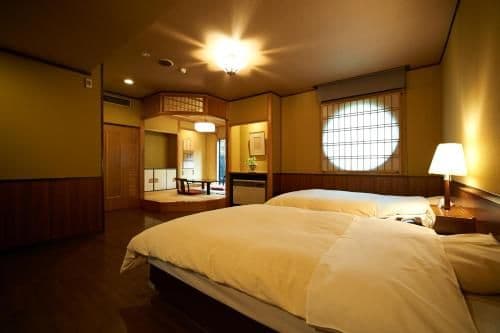 Superior Room with Tatami Area and Shared Bathroom