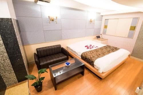 Deluxe King Room - Check-in at 15:00 - Check-out at 12:00