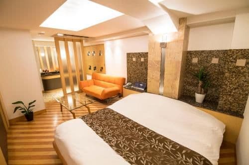Deluxe King Room - Check-in at 15:00 - Check-out at 12:00
