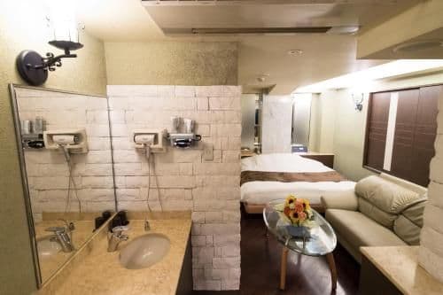 Deluxe King Room - Check-in at 15:00 - Check-out at 12:00