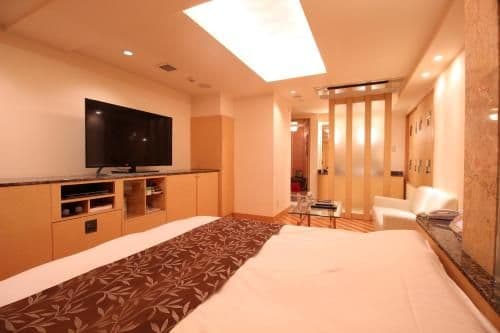 Deluxe King Room - Check-in at 15:00 - Check-out at 12:00