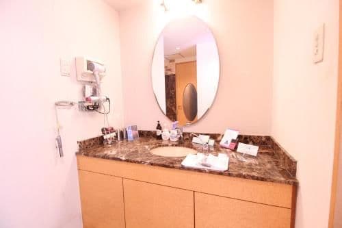 Deluxe King Room - Check-in at 15:00 - Check-out at 12:00