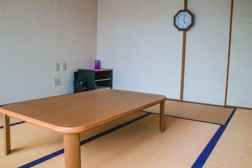 Economy Twin Room