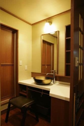 Superior Japanese-Style Room