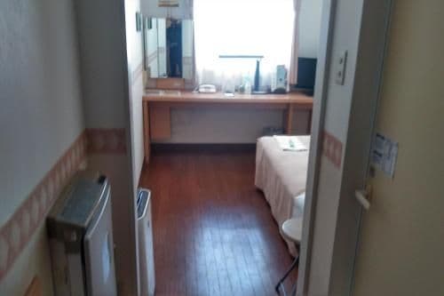 Single Room - Non-Smoking