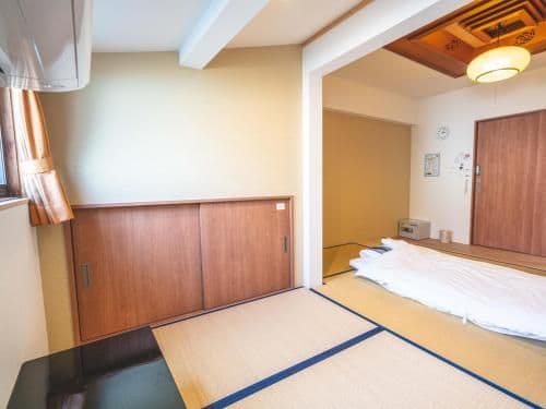 Quadruple Room with Shared Bathroom