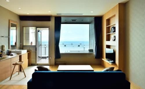 Twin Room (Lumiere)