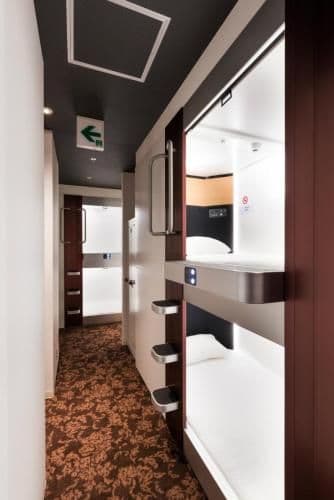 Standard Capsule Room for Female