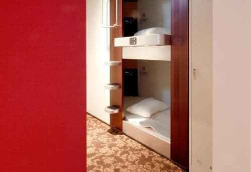 Standard Capsule Room for Female