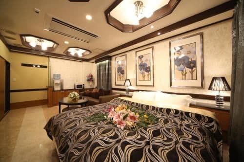 Standard King Room