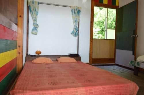 Private Room with Shared Bathroom