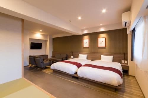 Deluxe Twin Room with Tatami Area