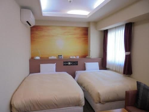 Deluxe Twin Room with City View - Smoking