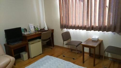 Twin Room - Non-Smoking