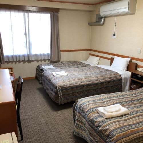 Twin Room - Non-Smoking