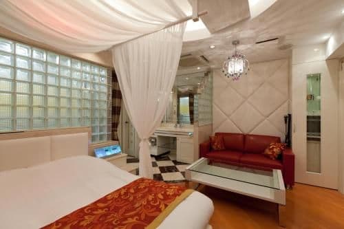 Standard Queen Room