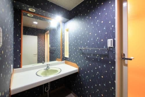 Japanese-Style Room