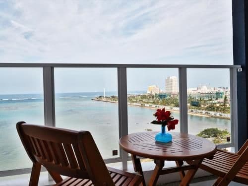 Deluxe Twin Room with Sofa Bed - High Floor