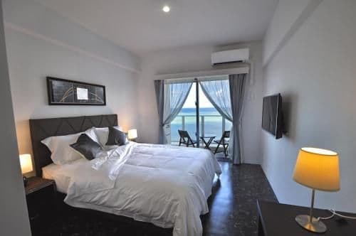 Standard Double Room with Sea View - High Floor