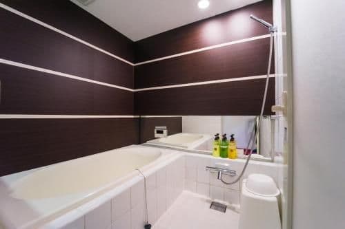 Twin Room with Private Bathroom