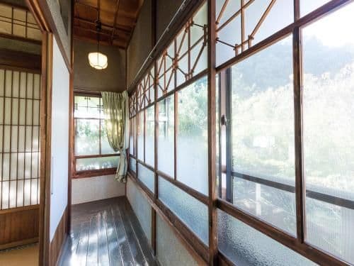 Japanese-Style Family Room with Shared Bathroom - Non-Smoking