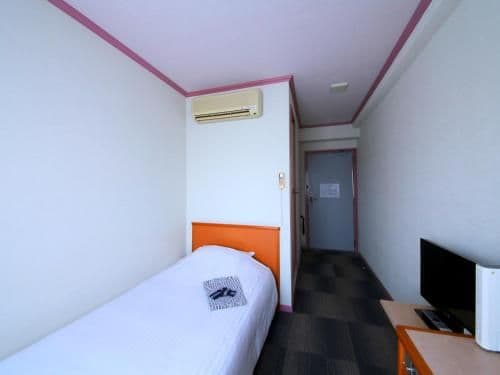 Standard Single Room - Smoking