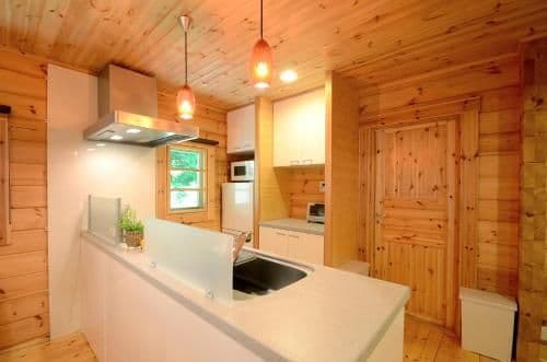 Maki Cottage - Three Bedroom (8 Adults)