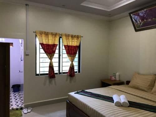 Large Double Room