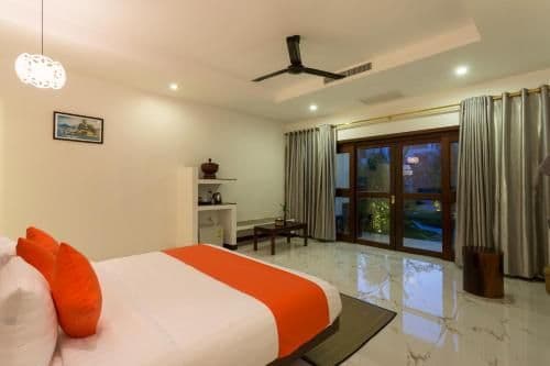 Triple Room with Pool View