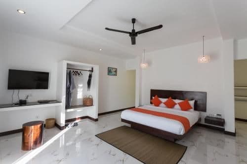 Deluxe Suite Pool View - Airport Round Trip Transfer