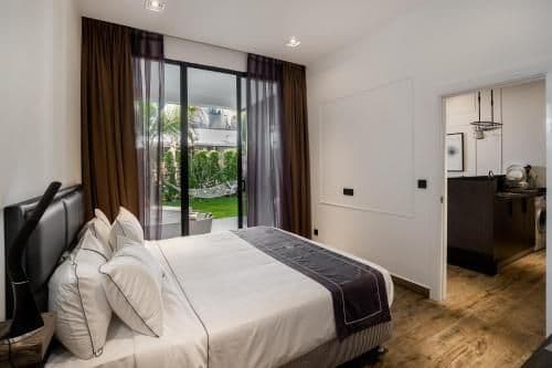 Residential Suite with Private Garden