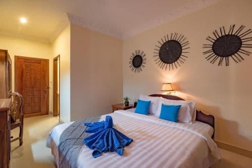 Deluxe King Room - Free Airport Pickup