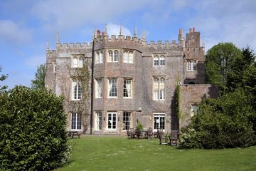 Donnington Grove Hotel & Country Club0