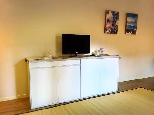 Deluxe Queen Studio
