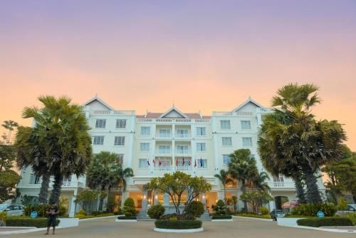 Pursat Riverside Hotel & Spa0
