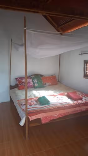 Standard Double Room with Shared Bathroom
