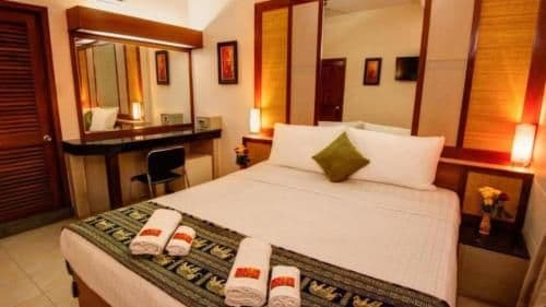 Deluxe King Suite